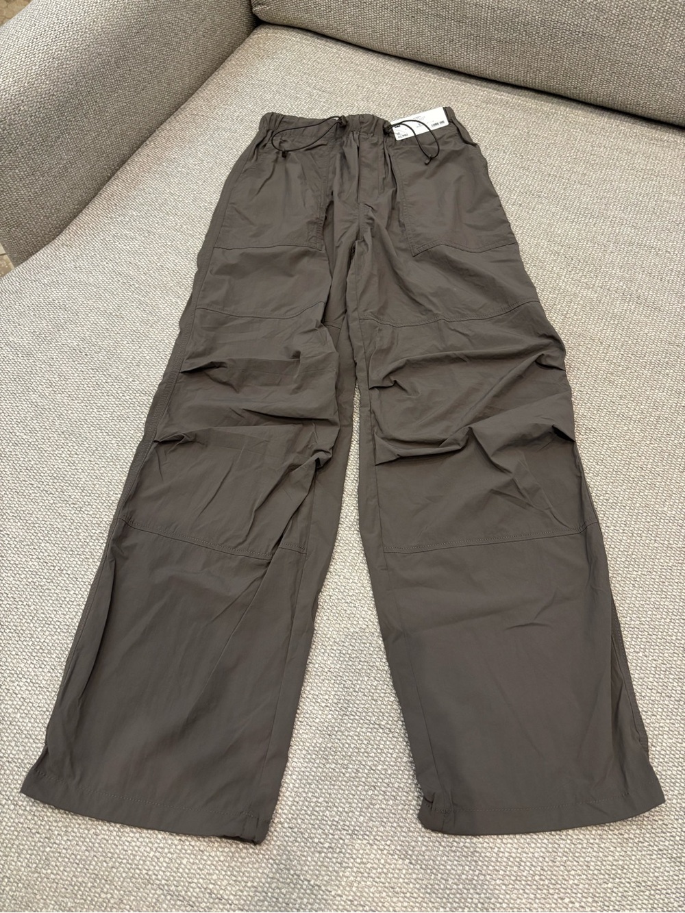 GU Parachute Pants (NWT)